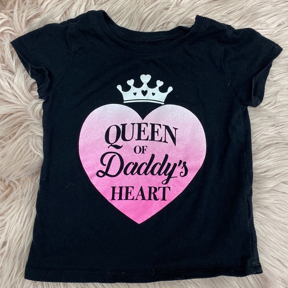 Queen Of Daddy’s Heart Tee - Picture 1 of 1